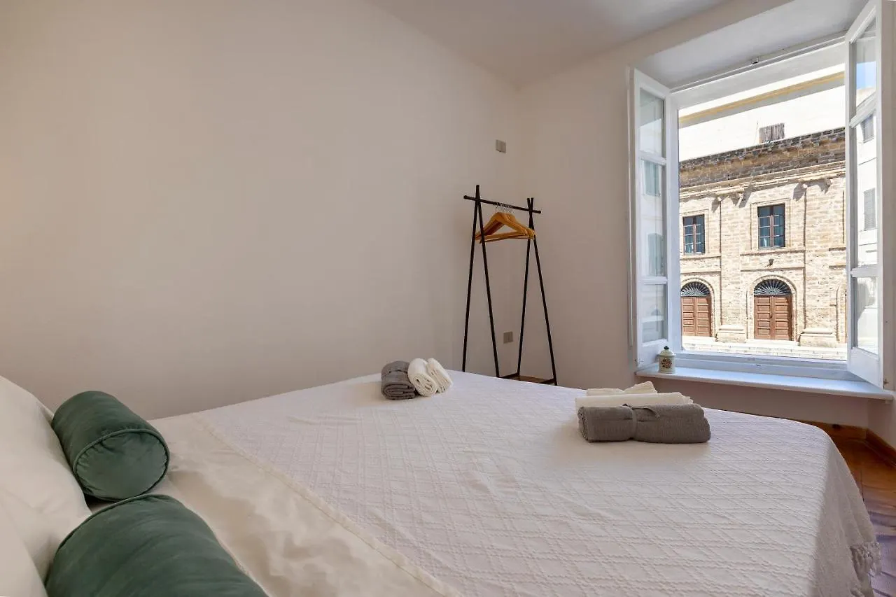Appartement La Finestra Sul Teatro à Alghero Italie